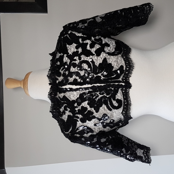 NWT Sparkly Sequin Lace Shrug - Picture 4 of 6